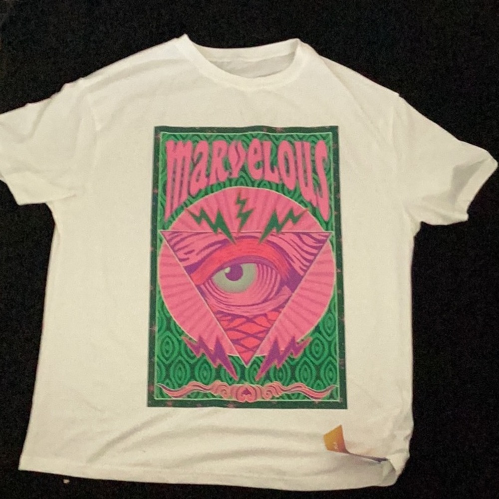 T- shirt